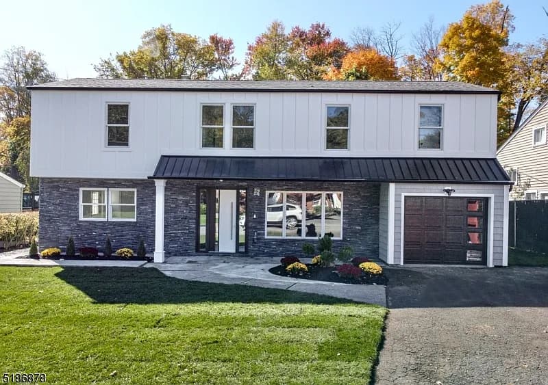 Cedar Street Residence — photo 1